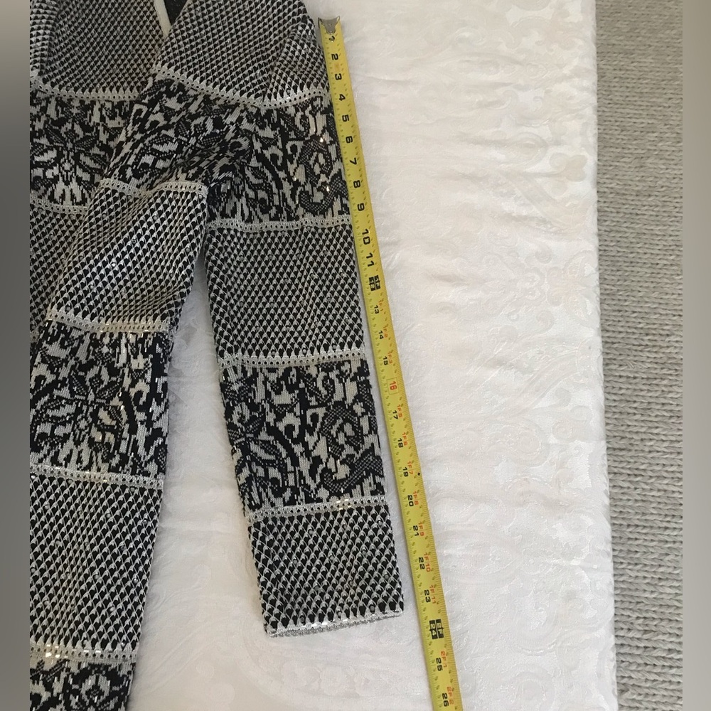 NWOT St John Cardigan Size 8 - Picture 6 of 9